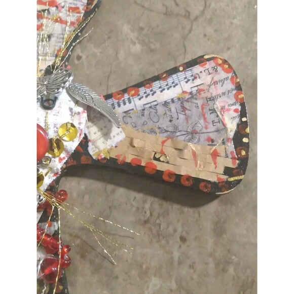 Mixed Media Christian Assemblage Art Wooden Cross Jesus Beads Charms Wall Decor - Picture 5 of 15